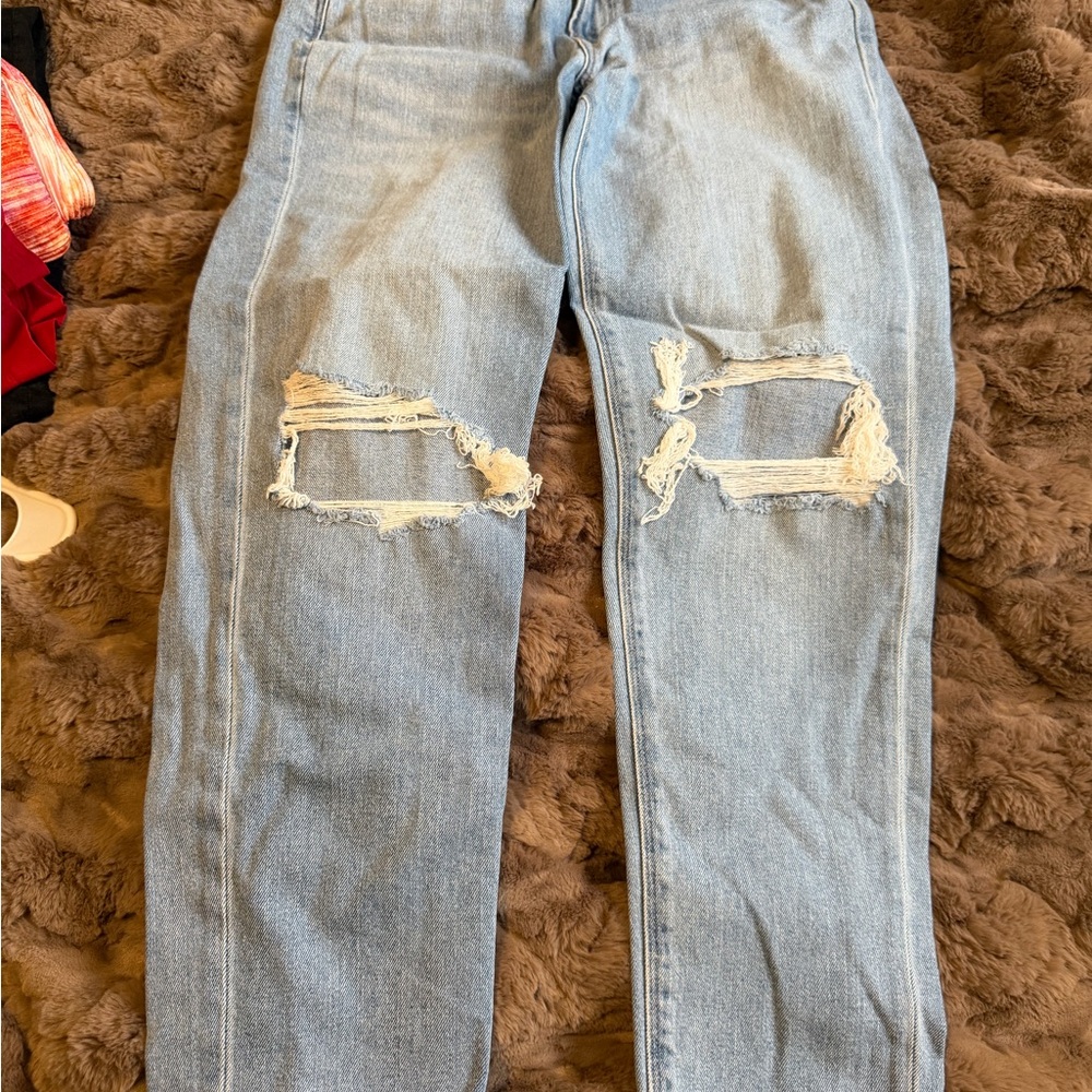 Women’s Light Blue Distressed Jeans